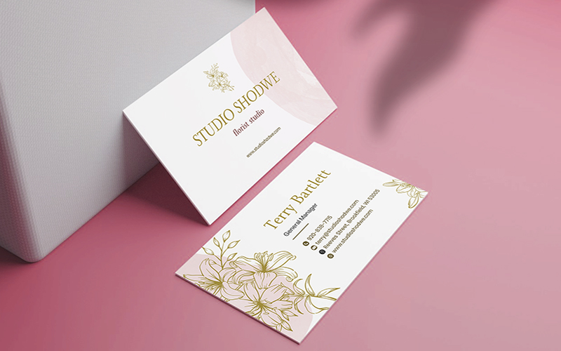 Best Ways to Make the Back of Your Professional Business Cards Stand Out